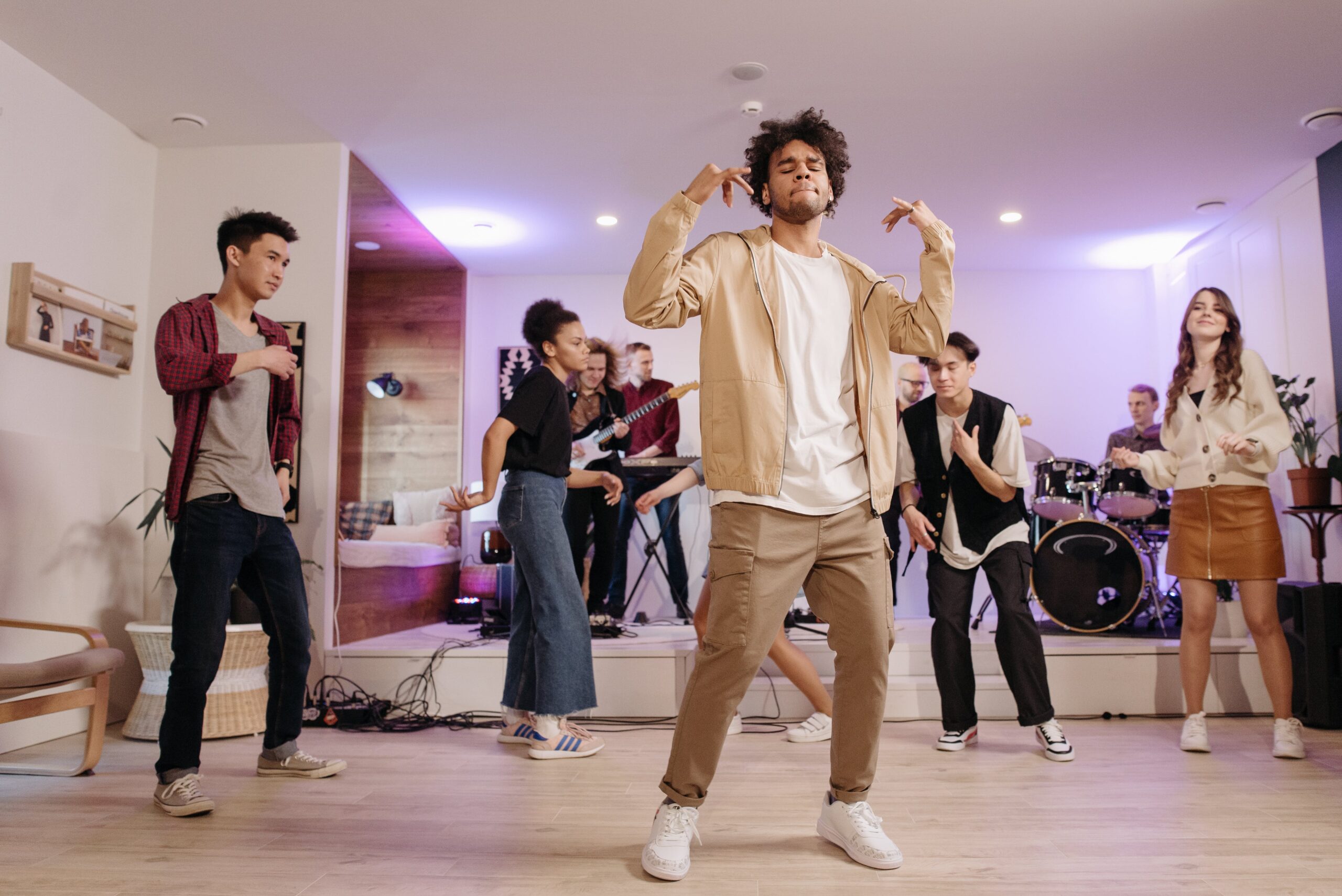 Einfach mal improvisieren? … voraussetzungsloses Musizieren mit Gruppen