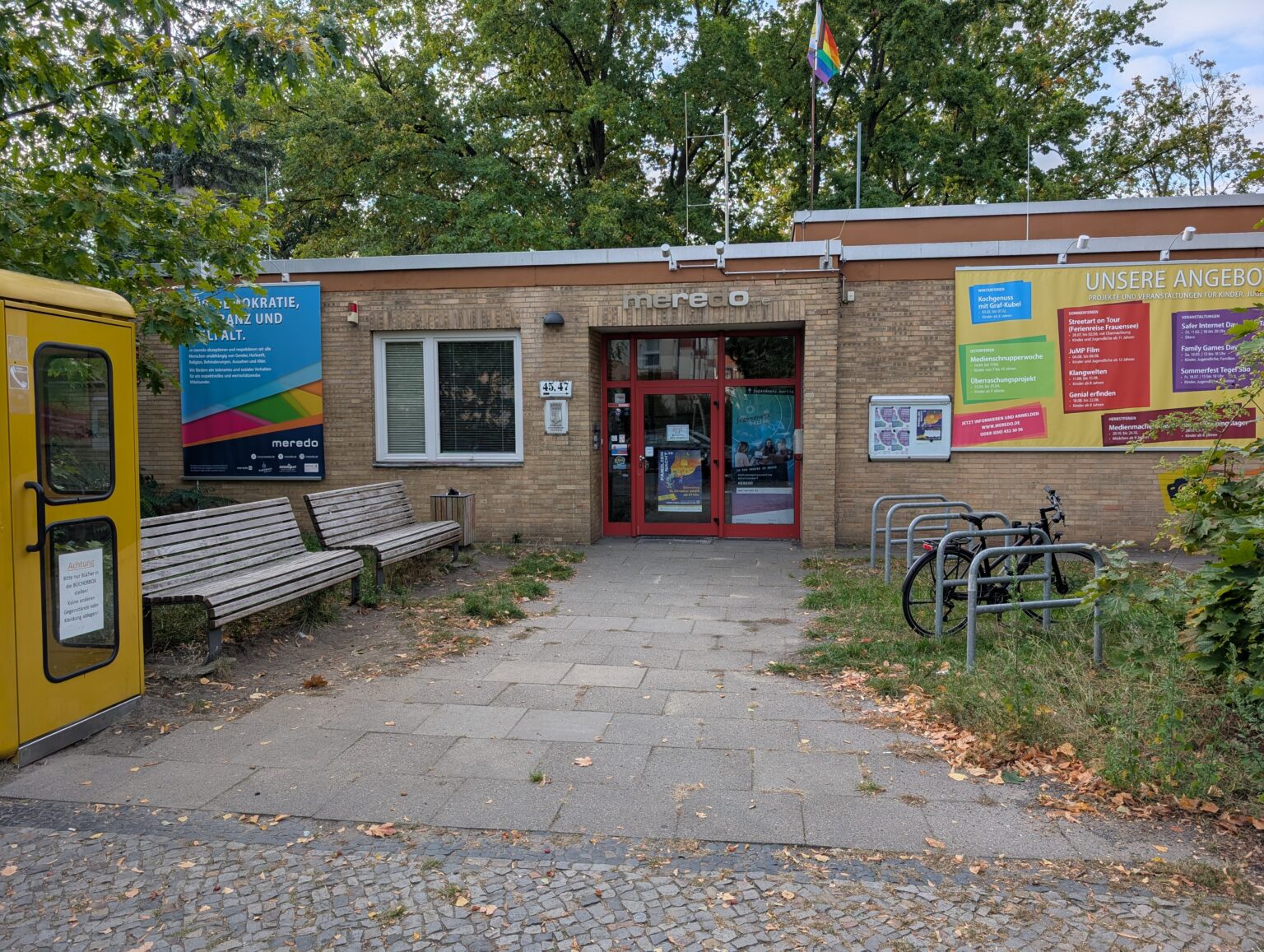 Außenfassade meredo - Medienkompetenzzentrum Reinickendorf